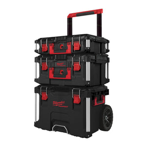 Set packout da 3 pz con: angoli rinforzati in metallo, chiusura rinforzata in metallo e presenza di comodi ripiani interni.
